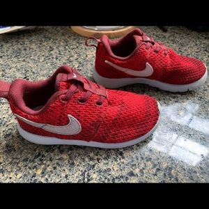 Boys Nike ROSHE ONE Sneakers 11c